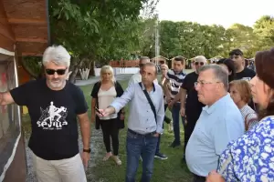 Ο Γιάννης Ντούμος και οι υποψήφιοι του συνδυασμού παρέδωσαν τη συγκεντρωθείσα βοήθεια για τους πλημμυροπαθείς Ο Γιάννης Ντούμος και οι υποψήφιοι του συνδυασμού παρέδωσαν τη συγκεντρωθείσα βοήθεια για τους πλημμυροπαθείς