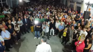 Ηχηρό, μαζικό και δυναμικό παρόν του κόσμου στα Εγκαίνια του Εκλογικού Κέντρου του Βαγγέλη Λαγδάρη