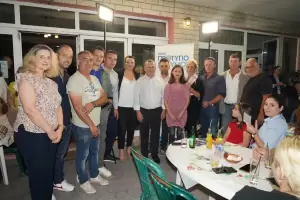 Κοσμοπλημμύρα στις εκδηλώσεις του Γιάννη Ντούμου στην Παραλία και στο Μοσχοχώρι Κοσμοπλημμύρα στις εκδηλώσεις του Γιάννη Ντούμου στην Παραλία και στο Μοσχοχώρι