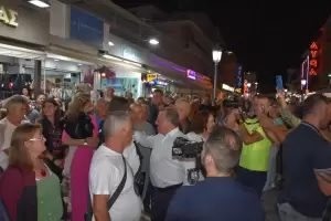 Κοσμοπλημμύρα στις εκδηλώσεις του Γιάννη Ντούμου στην Παραλία και στο Μοσχοχώρι Κοσμοπλημμύρα στις εκδηλώσεις του Γιάννη Ντούμου στην Παραλία και στο Μοσχοχώρι