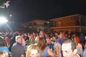 Μεγάλη λαϊκή υποδοχή στον Γιάννη Ντούμο, σε Σβορώνο και Κούκκο Μεγάλη λαϊκή υποδοχή στον Γιάννη Ντούμο, σε Σβορώνο και Κούκκο