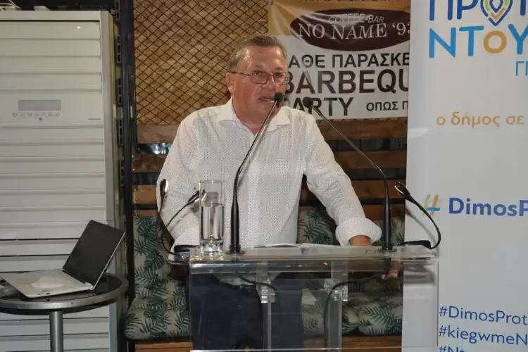 Μεγάλη λαϊκή υποδοχή στον Γιάννη Ντούμο, σε Σβορώνο και Κούκκο Μεγάλη λαϊκή υποδοχή στον Γιάννη Ντούμο, σε Σβορώνο και Κούκκο