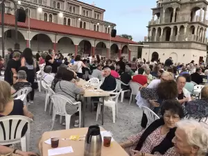 Πολυπληθής συγκέντρωση για το απογευματινό τσάϊ στην Ενορία Αγίων Χριστοφόρου και Ευθυμίου Κατερίνης