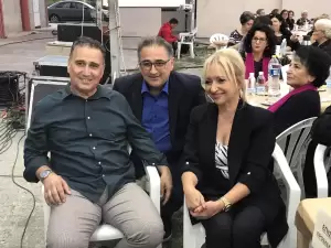 Πολυπληθής συγκέντρωση για το απογευματινό τσάϊ στην Ενορία Αγίων Χριστοφόρου και Ευθυμίου Κατερίνης (Εικόνες)