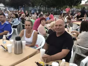 Πολυπληθής συγκέντρωση για το απογευματινό τσάϊ στην Ενορία Αγίων Χριστοφόρου και Ευθυμίου Κατερίνης