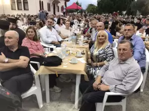 Πολυπληθής συγκέντρωση για το απογευματινό τσάϊ στην Ενορία Αγίων Χριστοφόρου και Ευθυμίου Κατερίνης (Εικόνες)