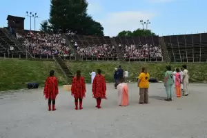 Πρεμιέρα των 11ων «Ολύμπιων εν Δίω» - Η παράσταση των Ισπανών μαθητών-ηθοποιών στο θέατρο Δίου Πρεμιέρα των 11ων «Ολύμπιων εν Δίω» – Η παράσταση των Ισπανών μαθητών ηθοποιών στο θέατρο Δίου