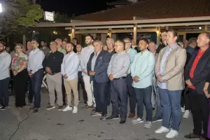 ΣΥΝΘΕΣΗ: Παλμός νίκης στη μεγάλη συγκέντρωση του Βαγγέλη Γερολιόλιου στη Σκοτίνα ΣΥΝΘΕΣΗ: Παλμός νίκης στη μεγάλη συγκέντρωση του Βαγγέλη Γερολιόλιου στη Σκοτίνα