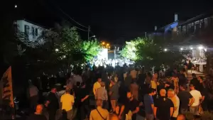 ΣΥΝΘΕΣΗ: Πολύ μεγάλη συγκέντρωση του Βαγγέλη Γερολιόλιου στον πεζόδρομο του Δίου