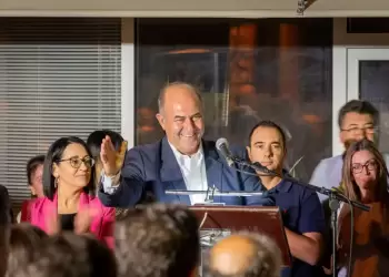 ΣΥΝΘΕΣΗ: Πρωτοφανής η συγκέντρωση και η συμμετοχή του κόσμου στην προεκλογική ομιλία του Βαγγέλη Γερολιόλιου στην Κονταριώτισσα