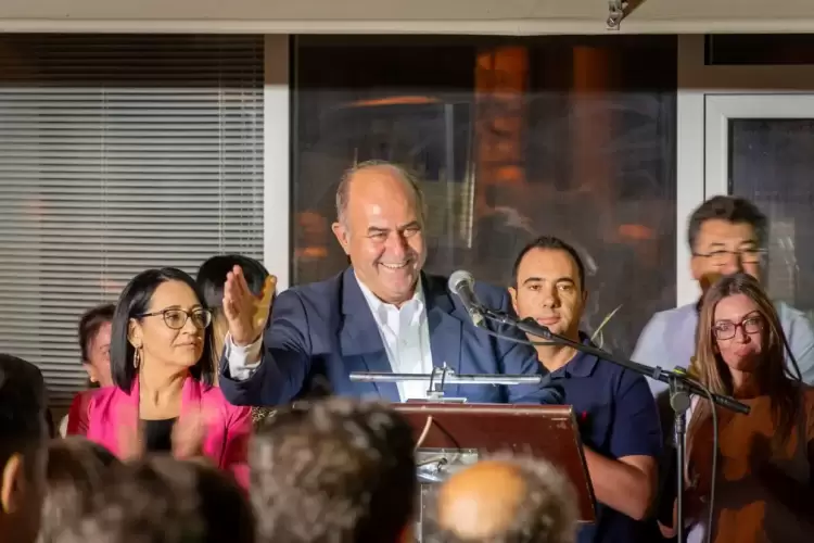 ΣΥΝΘΕΣΗ: Πρωτοφανής η συγκέντρωση και η συμμετοχή του κόσμου στην προεκλογική ομιλία του Βαγγέλη Γερολιόλιου στην Κονταριώτισσα