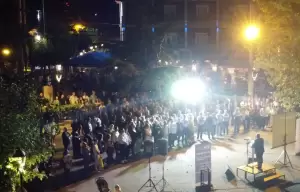 ΣΥΝΘΕΣΗ: Σε κατάμεστες πλατείες και καφενεία συνεχίζει την προεκλογική του εκστρατεία ο υποψήφιος δήμαρχος Βαγγέλης Γερολιόλιος ΣΥΝΘΕΣΗ: Σε κατάμεστες πλατείες και καφενεία συνεχίζει την προεκλογική του εκστρατεία ο υποψήφιος δήμαρχος Βαγγέλης Γερολιόλιος