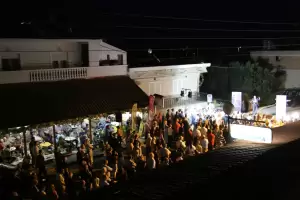 ΣΥΝΘΕΣΗ: Τεράστια η συγκέντρωση στη Βροντού