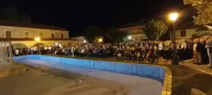 Σύσσωμο το χωριό του Αγίου Σπυρίδωνα υποδέχθηκε & αγκάλιασε τον Πέτρο Κιάφα Σύσσωμο το χωριό του Αγίου Σπυρίδωνα υποδέχθηκε & αγκάλιασε τον Πέτρο Κιάφα