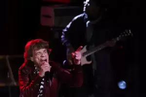 Rolling Stones: Οι «γερόλυκοι» τραγουδάνε ακόμα – Έβγαλαν νέο άλμπουμ μετά από 18 χρόνια Rolling Stones: Οι «γερόλυκοι» τραγουδάνε ακόμα – Έβγαλαν νέο άλμπουμ μετά από 18 χρόνια
