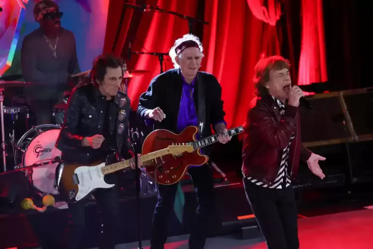 Rolling Stones: Οι «γερόλυκοι» τραγουδάνε ακόμα – Έβγαλαν νέο άλμπουμ μετά από 18 χρόνια Rolling Stones: Οι «γερόλυκοι» τραγουδάνε ακόμα – Έβγαλαν νέο άλμπουμ μετά από 18 χρόνια