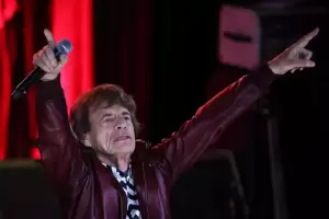 Rolling Stones: Οι «γερόλυκοι» τραγουδάνε ακόμα – Έβγαλαν νέο άλμπουμ μετά από 18 χρόνια Rolling Stones: Οι «γερόλυκοι» τραγουδάνε ακόμα – Έβγαλαν νέο άλμπουμ μετά από 18 χρόνια