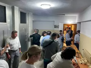 Αγιασμός στο πολιτικό γραφείο του κ. Κομνηνού Δελβερούδη Αγιασμός στο πολιτικό γραφείο του κ. Κομνηνού Δελβερούδη