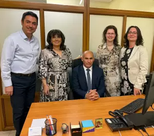 Αγιασμός στο πολιτικό γραφείο του κ. Κομνηνού Δελβερούδη Αγιασμός στο πολιτικό γραφείο του κ. Κομνηνού Δελβερούδη