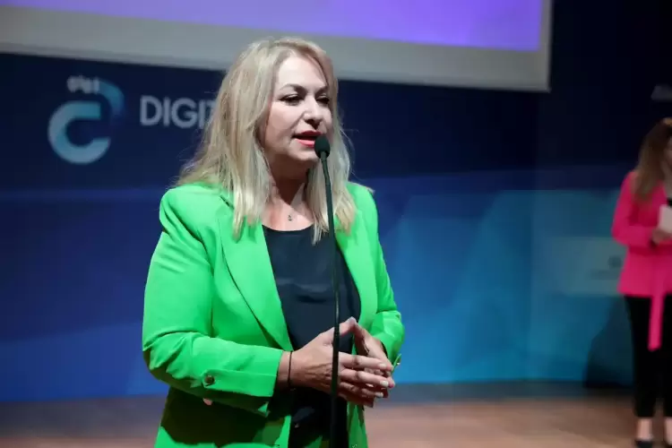 Άννα Μάνη – Παπαδημητρίου στα Βραβεία Ψηφιακής Διακυβέρνησης: Στη Δημόσια Διοίκηση υπάρχουν «διαμάντια» Άννα Μάνη – Παπαδημητρίου στα Βραβεία Ψηφιακής Διακυβέρνησης: Στη Δημόσια Διοίκηση υπάρχουν «διαμάντια»