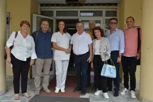 Επίσκεψη του Γιάννη Ντούμου στο Κέντρο Υγείας και ΤΟΜΥ Αυτόματο προσχέδιο