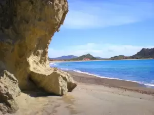 Εκδρομές στη Λήμνο με βάση την Μύρινα