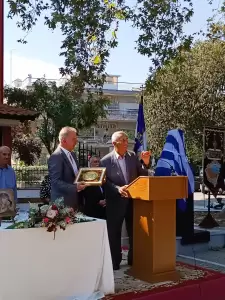 Ένωση Ποντίων Πιερίας: Αποκαλυπτήρια της προτομής του  Αρχιεπισκόπου Χρύσανθου