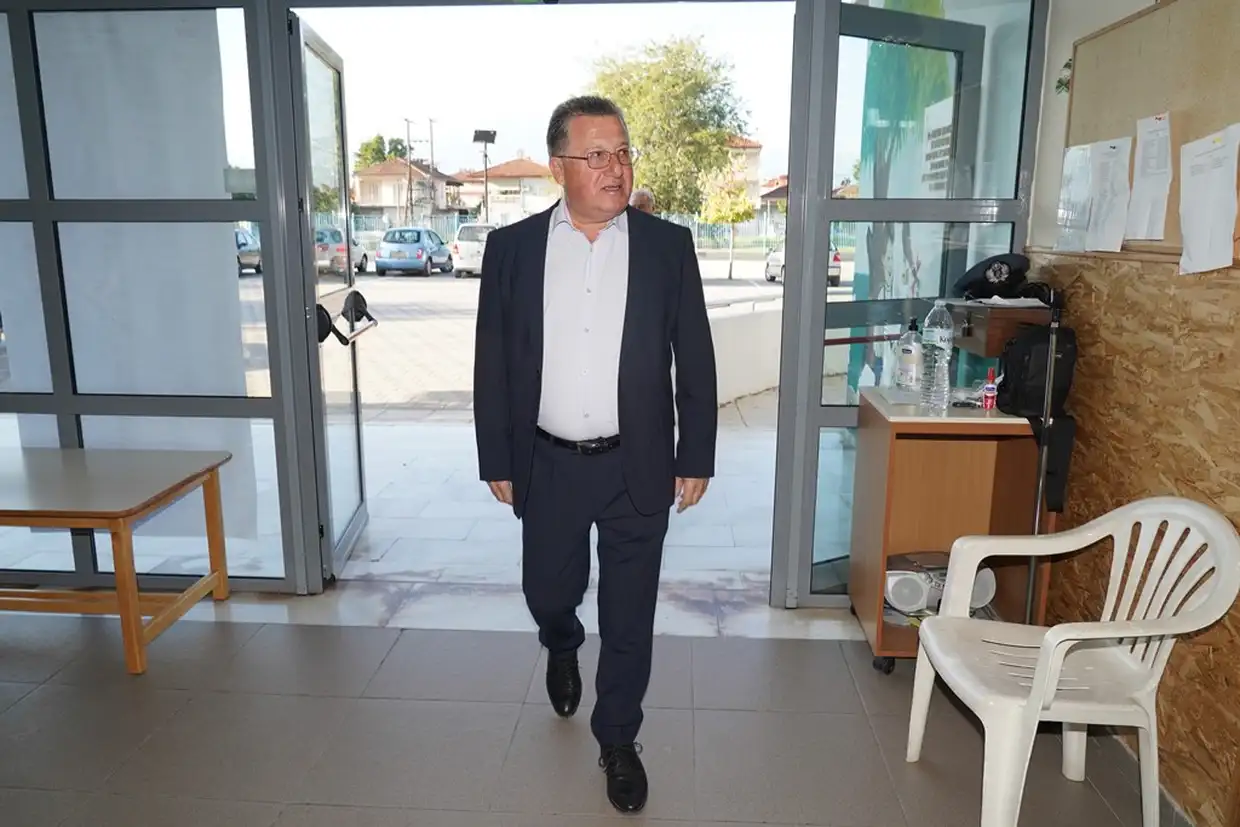 Ο Γιάννης Ντούμος περιόδευσε στα εκλογικά τμήματα Κατερίνης Ο Γιάννης Ντούμος περιόδευσε στα εκλογικά τμήματα Κατερίνης