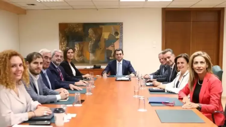 Ο Κ. Σκρέκας ζητά: «Μόνιμη μείωση τιμής» σε σημαντικά καταναλωτικά προϊόντα από την ελληνική βιομηχανία τροφίμων Ο Κ. Σκρέκας ζητά: «Μόνιμη μείωση τιμής» σε σημαντικά καταναλωτικά προϊόντα από την ελληνική βιομηχανία τροφίμων