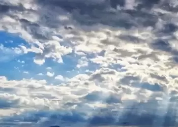 Ο Καιρός στην Κατερίνη και την Πιερία σήμερα, Παρασκευή 27/10: Αραιές νεφώσεις κατά τόπους πιο πυκνές