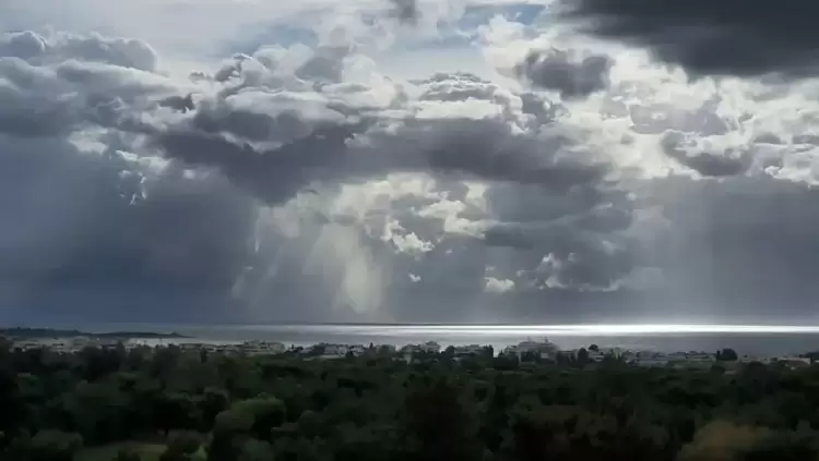 Ο Καιρός στην Κατερίνη και την Πιερία σήμερα, Πέμπτη 19/10: Συννεφιά με μικρή άνοδο της θερμοκρασίας Ο Καιρός στην Κατερίνη και την Πιερία σήμερα, Πέμπτη 19/10: Συννεφιά με μικρή άνοδο της θερμοκρασίας