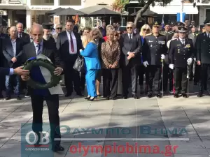 Κατερίνη: 28η Οκτωβρίου – Κατάθεση Στεφάνων για την Εθνική Επέτειο στην Πλατεία Ελευθερίας
