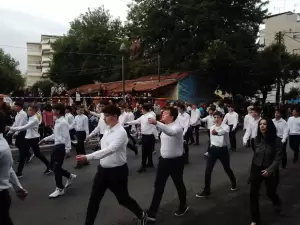 Κατερίνη – Ζωντανά η παρέλαση για την 111η  Επέτειο από την απελευθέρωση της πόλης (φωτορεπορτάζ)