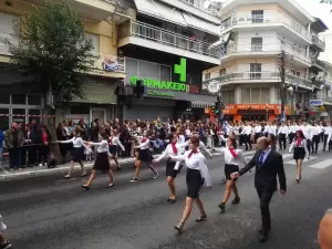 Κατερίνη – Ζωντανά η παρέλαση για την 111η  Επέτειο από την απελευθέρωση της πόλης (φωτορεπορτάζ)