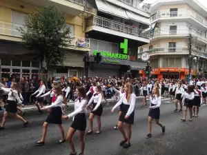 Κατερίνη – Ζωντανά η παρέλαση για την 111η  Επέτειο από την απελευθέρωση της πόλης (φωτορεπορτάζ)