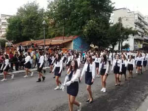 Κατερίνη – Ζωντανά η παρέλαση για την 111η  Επέτειο από την απελευθέρωση της πόλης (φωτορεπορτάζ)