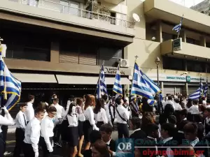 Κατερίνη – Ζωντανά η παρέλαση για την 111η  Επέτειο από την απελευθέρωση της πόλης (φωτορεπορτάζ)