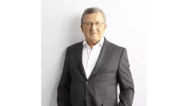 Ο νεοεκλεγείς Δήμαρχος Κατερίνης, Γιάννης Ντούμος, συγχαίρει τον Αρχιμανδρίτη Ιγνάτιο Σωτηριάδη για την εκλογή του ως Βοηθού Επισκόπου Σαλώνων