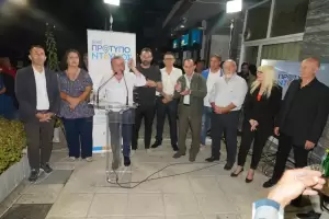 Πολυπληθείς συγκεντρώσεις του Γιάννη Ντούμου στις συνοικίες Εθνικού Σταδίου και Σ.Σταθμού Πολυπληθείς συγκεντρώσεις του Γιάννη Ντούμου στις συνοικίες Εθνικού Σταδίου και Σ.Σταθμού