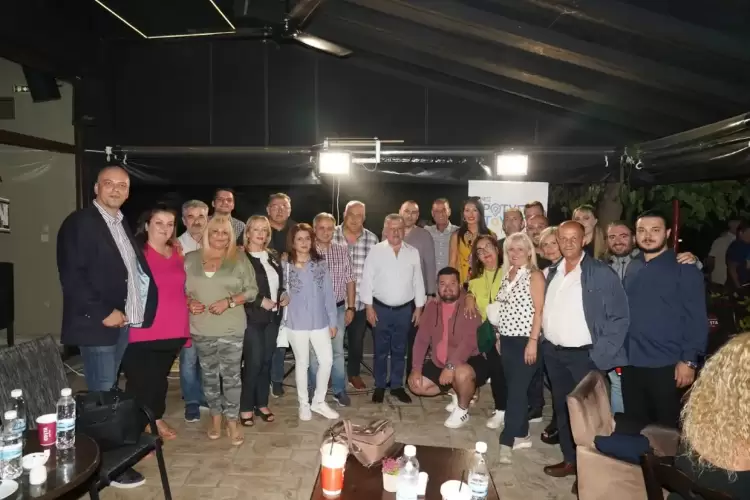 Πολυπληθείς συγκεντρώσεις του Γιάννη Ντούμου στις συνοικίες Εθνικού Σταδίου και Σ.Σταθμού Πολυπληθείς συγκεντρώσεις του Γιάννη Ντούμου στις συνοικίες Εθνικού Σταδίου και Σ.Σταθμού