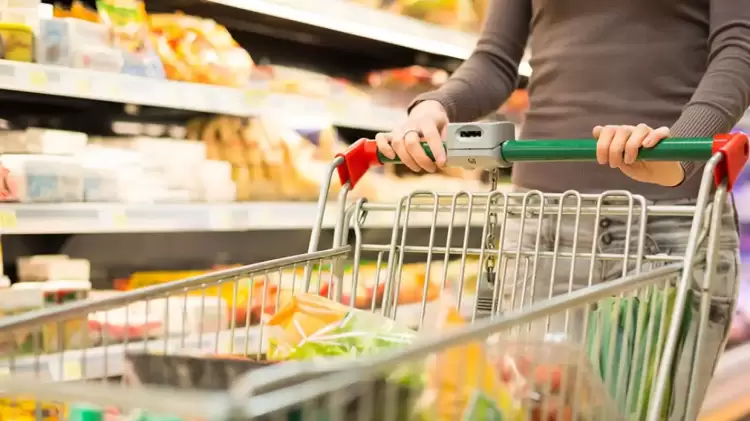 Στροφή στην ιδιωτική ετικέτα - Αναζητώντας φθηνότερες επιλογές Στροφή στην ιδιωτική ετικέτα – Αναζητώντας φθηνότερες επιλογές