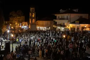 ΣΥΝΘΕΣΗ: Πρωτοφανής συγκέντρωση στο Λιτόχωρο ΣΥΝΘΕΣΗ: Πρωτοφανής συγκέντρωση στο Λιτόχωρο