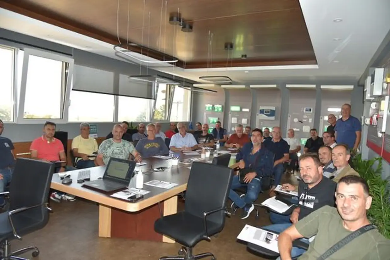 Τεχνικά Σεμινάρια της Olympia Electronics A.E. Τεχνικά Σεμινάρια της Olympia Electronics A.e.