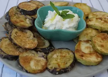 Τι θα φάμε σήμερα – Τηγανητά κολοκυθάκια (ή μελιτζάνες)