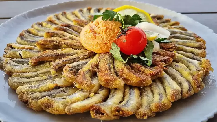 Τι θα φάμε σήμερα – Γαύρος τηγανητός Τι θα φάμε σήμερα – γαύρος τηγανητός και οικονομικός