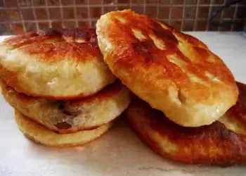 Τι θα φάμε σήμερα – πισία (τηγανόψωμα)