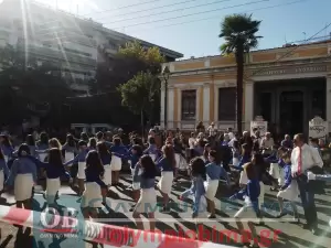 Ζωντανά από την Κατερίνη: Η μαθητική παρέλαση για την 28η Οκτωβρίου (εικόνες και βίντεο)