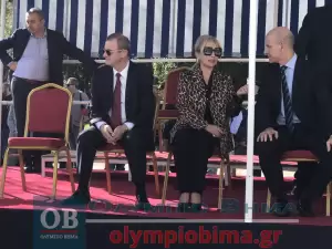 Ζωντανά από την Κατερίνη: Η μαθητική παρέλαση για την 28η Οκτωβρίου (εικόνες και βίντεο)