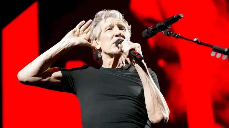 O Ρότζερ Γουότερς για τα Γλυπτά – «f@@k Elgin – Μαριονέτα ο Σούνακ» (βίντεο)