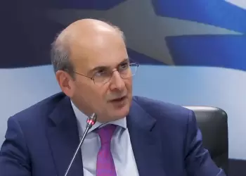 Δεν νοείται ελεύθερος επαγγελματίας να βγάζει λιγότερα από τον κατώτατο μισθό